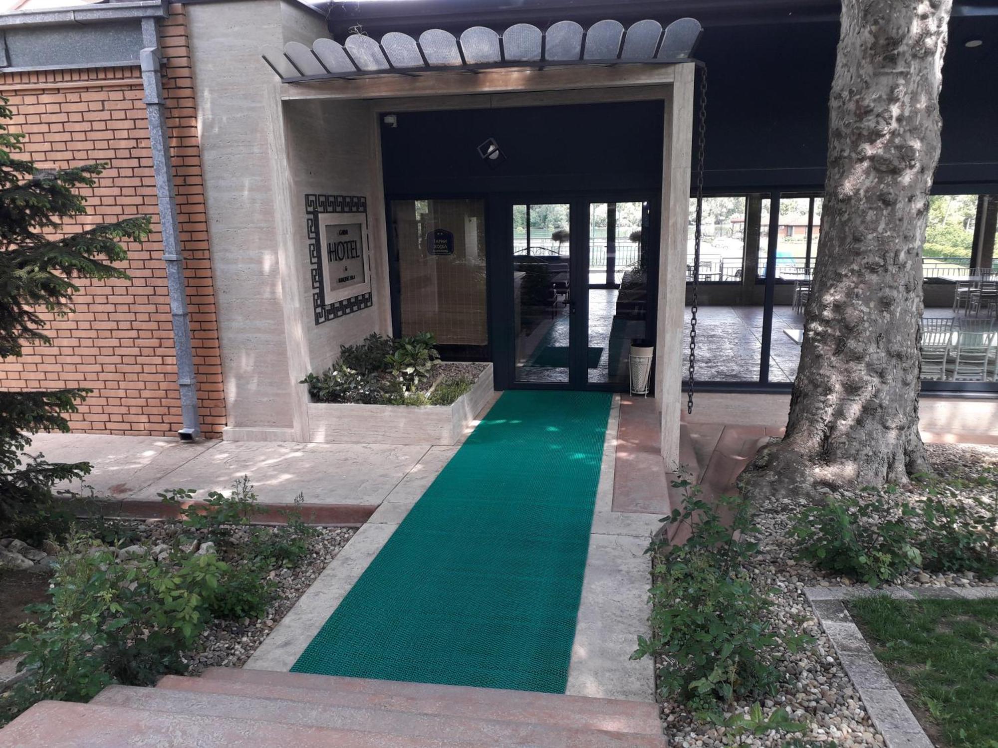 Hotel Marina Oasa Grocka ภายนอก รูปภาพ