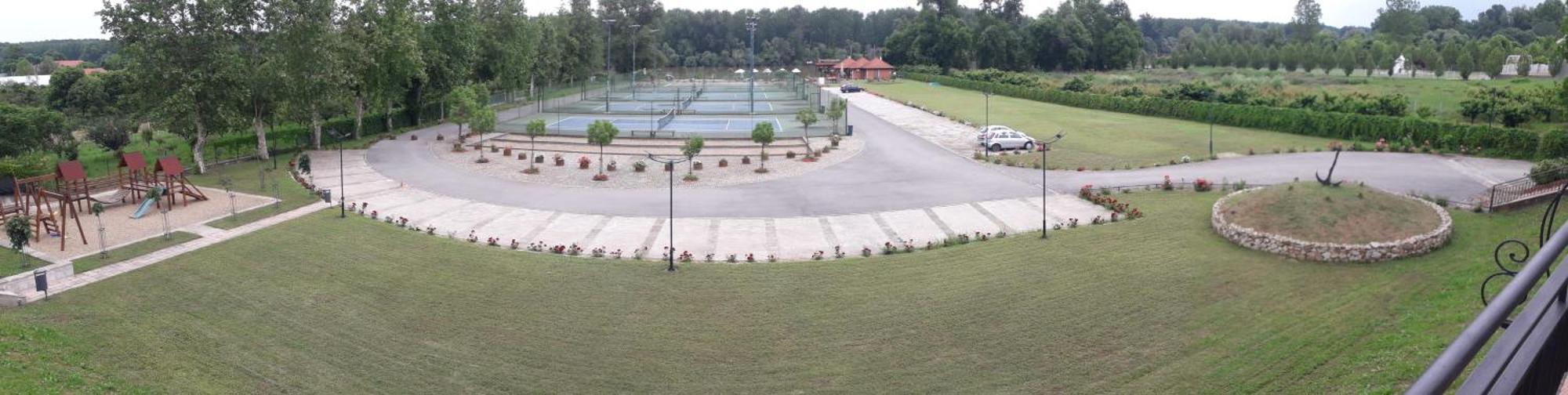 Hotel Marina Oasa Grocka ภายนอก รูปภาพ