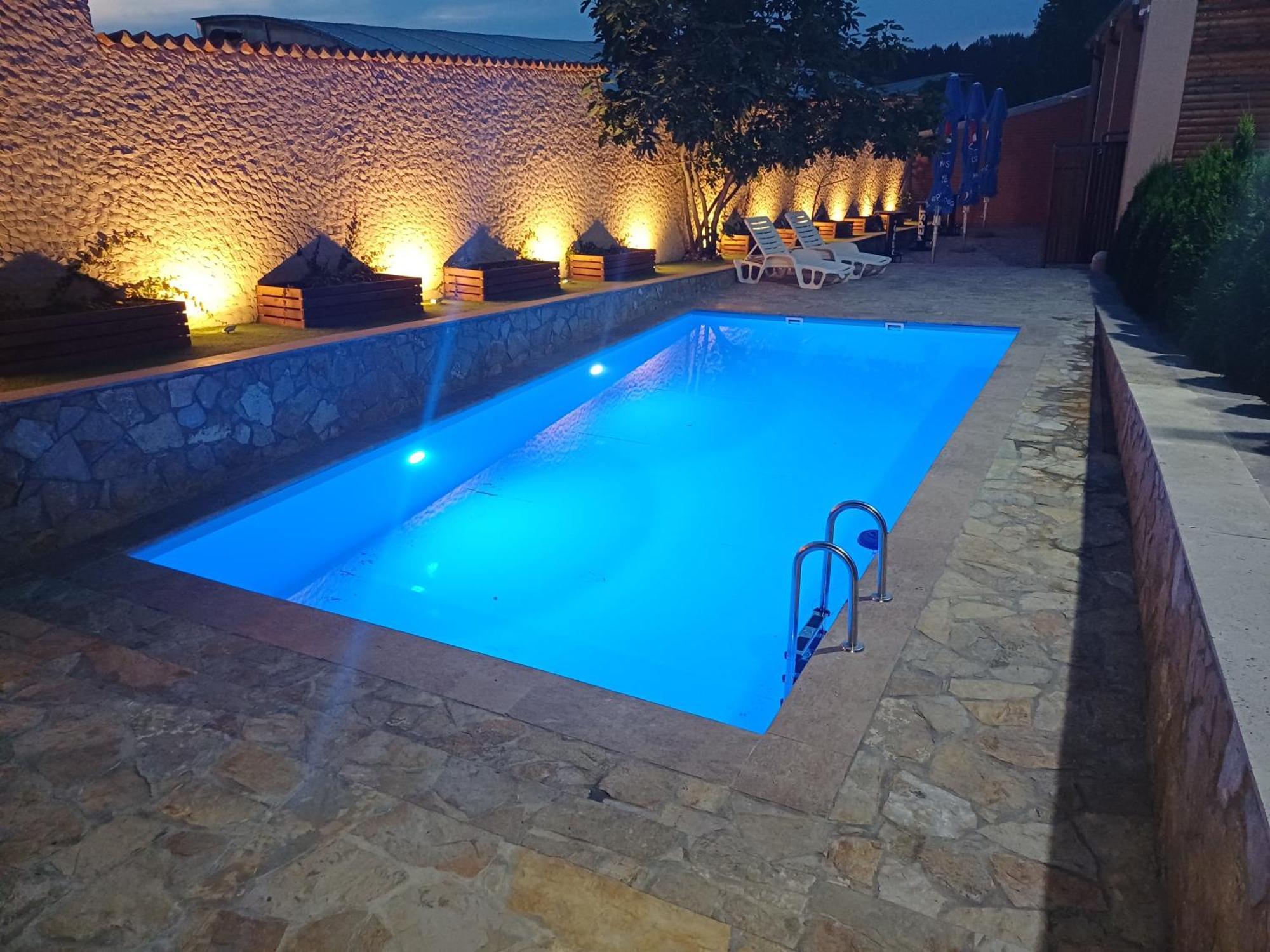 Hotel Marina Oasa Grocka ภายนอก รูปภาพ