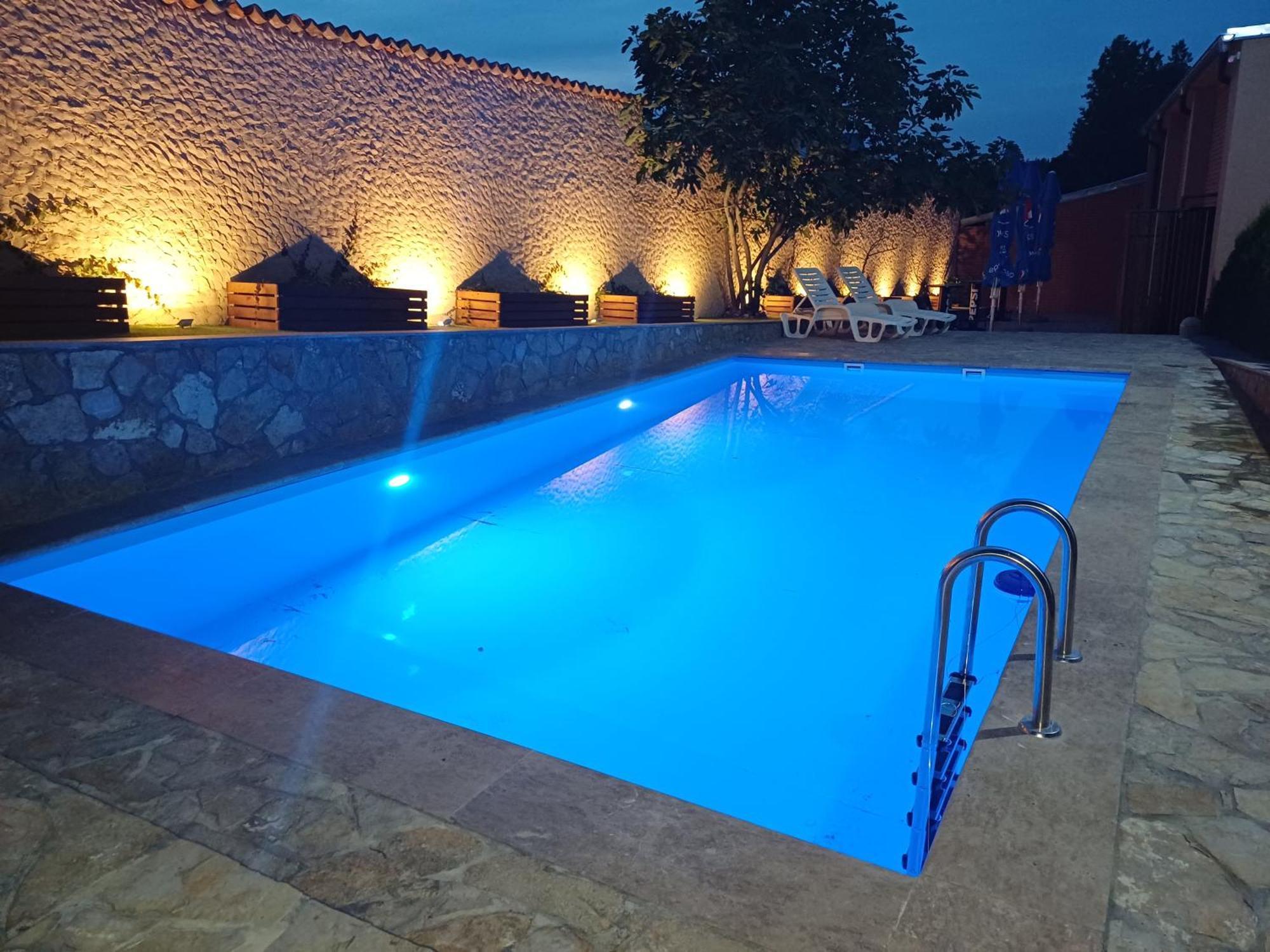 Hotel Marina Oasa Grocka ภายนอก รูปภาพ